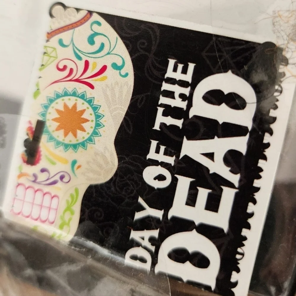 Day of the Dead Dia De Los Muertos Sugar Skull Wool Pom Garland 69 in